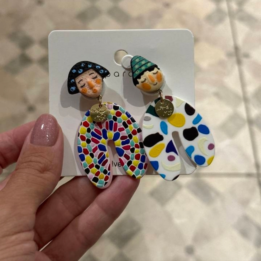 Cartoon love ❤️🎊🎪 earrings